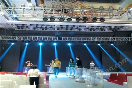 武汉舞台设备 音箱出租 灯光出租 全频音箱 线阵音箱 面光灯