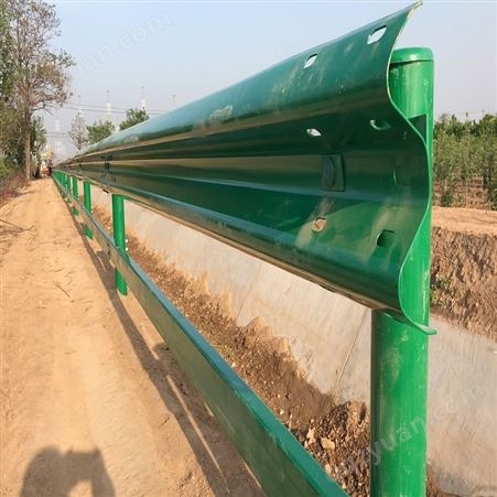 西藏公路波形护栏板厂家 公路波形护栏板 高速护栏板