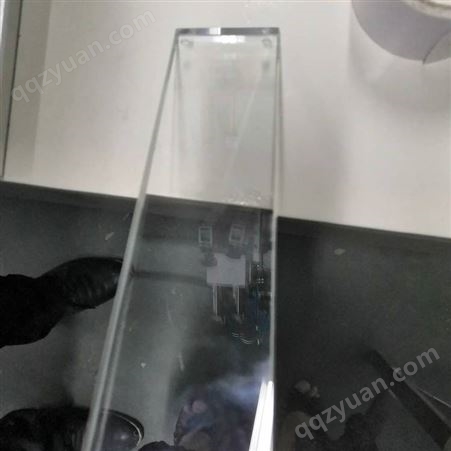 定制25MM超白钢化玻璃,超厚钢化玻璃