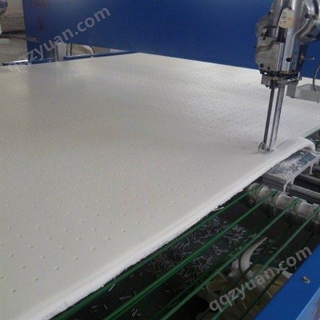工厂直销泰国乳胶卷材-天然乳胶枕头-批发枕芯